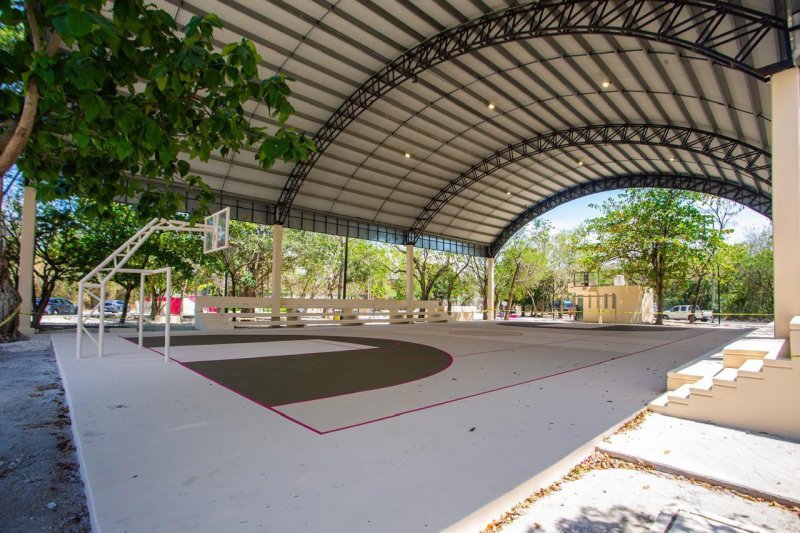 Otro espacio rescatado para el pueblo, Estefanía Mercado entrega el renovado Parque de la Noventa