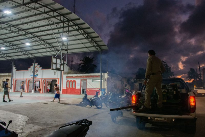 Refuerza Gobierno del Estado acciones contra mosquitos en la franja costera durante periodo vacacional