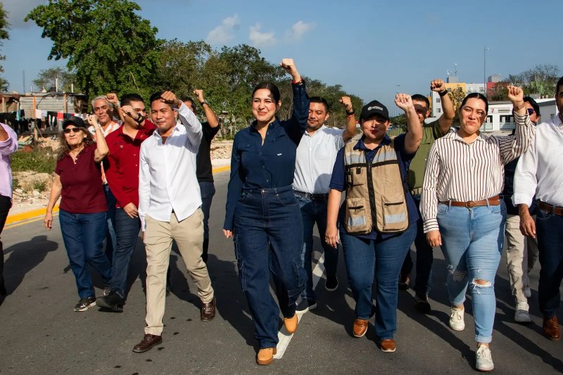 Más de 50 mil habitantes beneficiados con pavimentación de la avenida Constituyentes, en Misión de las Flores: Estefanía Mercado