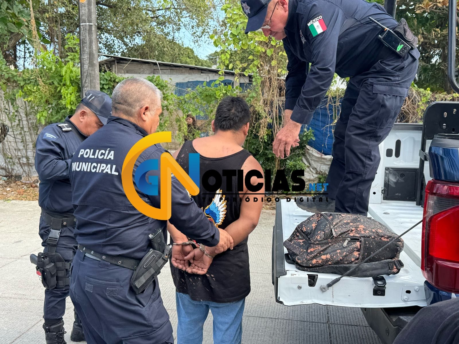 Sujetos fueron detenidos por la policía municipal luego de intentar machetear a unos vecinos en la Región 230