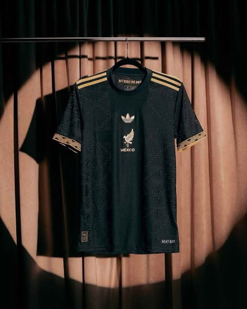 La Selección Mexicana presenta su nuevo jersey negro inspirado en la Época de Oro del cine mexicano