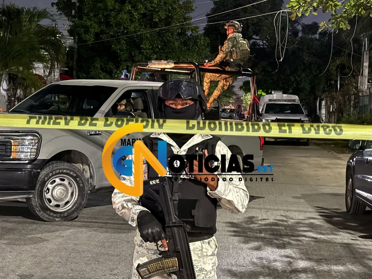 Autoridades ministeriales, policiacas y militares catearon la noche de este sábado un domicilio en la Región 219