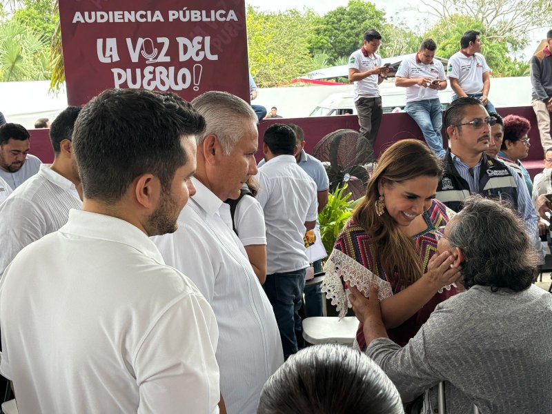 Fiscal General de Quintana Roo acompaña a la gobernadora Mara Lezama en audiencias públicas en Cobá