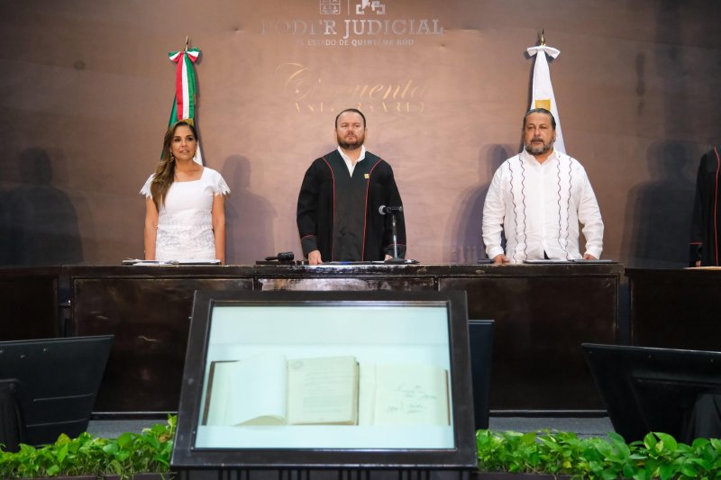 Encabeza Mara Lezama conmemoración del 50 aniversario de la Constitución Política del Estado Libre y Soberano de Quintana Roo