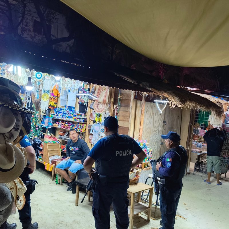 Realizan operativo en Holbox para garantizar la seguridad a turistas y locales en este periodo vacacional.