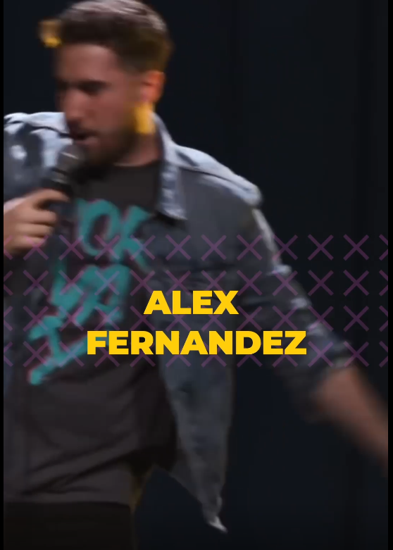 Alex Fernández presentando: “Sin Toronja Stand Up + Tour”,🍊 un show que va de la risa a la empatía y se centra, en la salud mental. 😂🧠🙌