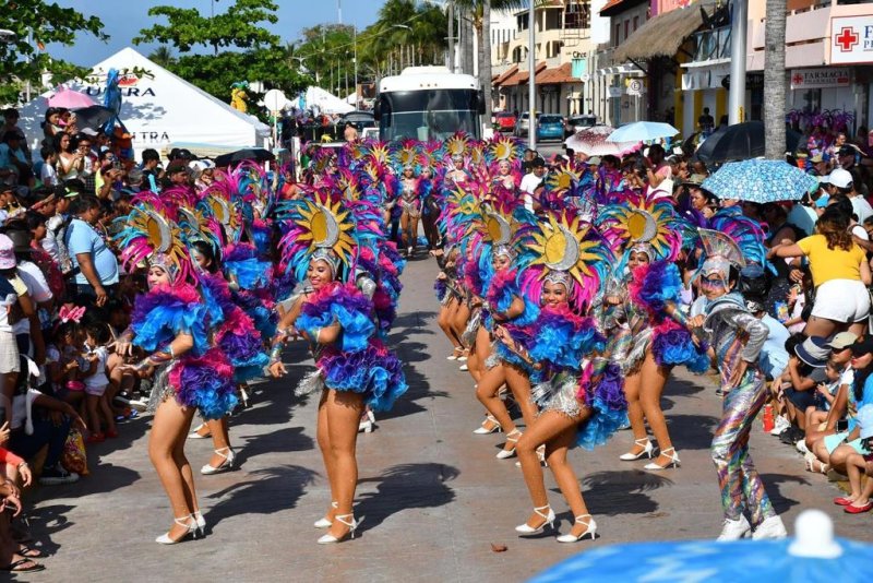 Se vivió un gran Domingo de Comparsas, la FPMC Promueve las tradiciones y la convivencia familiar