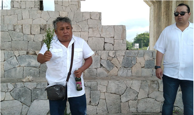 Aluxes autorizaron la remoción de su casa ubicada bajo el puente del Aeropuerto de Cancún￼