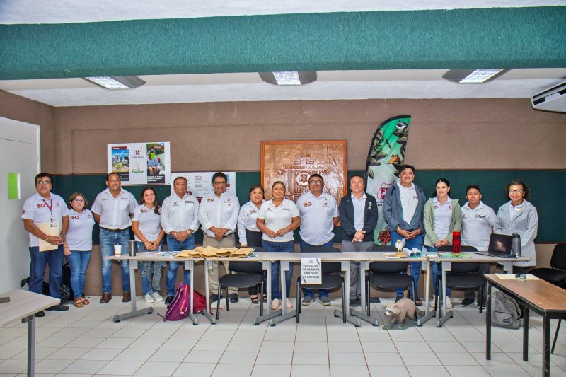 Participa la FPMC en encuentro con estudiantes de la UQROO
