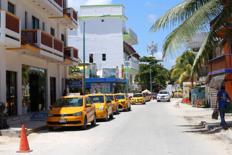 Prestadores de servicios turísticos de Mahahual buscan beneficios con la llegada de cruceros