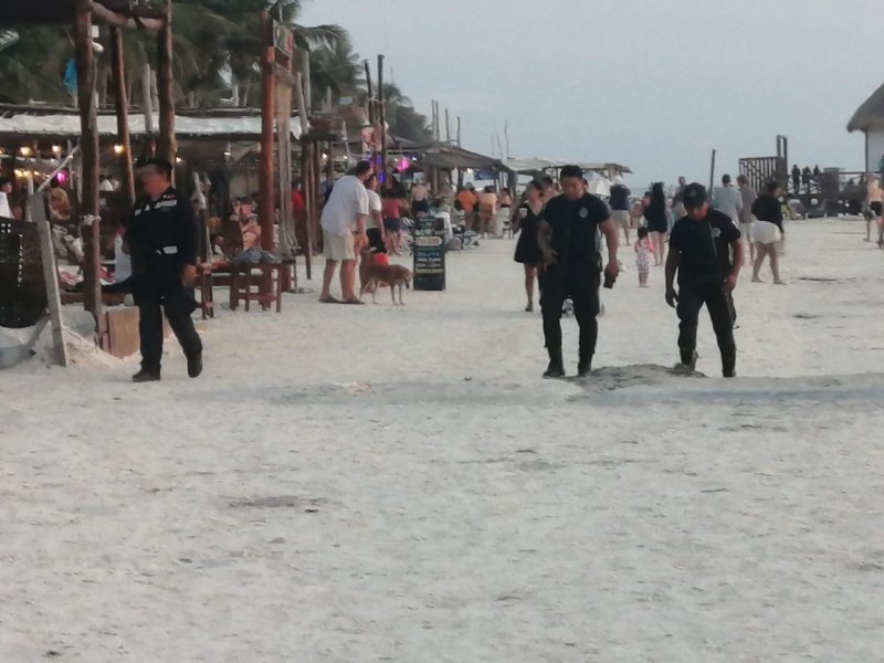 Refuerzan seguridad en Holbox para prevenir posibles delitos.