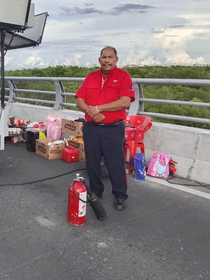 Bomberos refuerzan seguridad en evento “Puenteando”