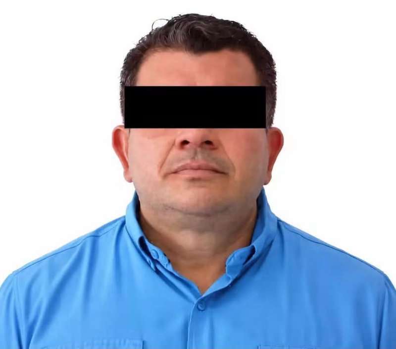 Detienen a mando de la Policía Turística en Cancún