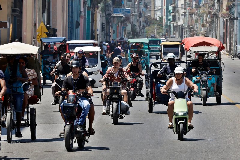 El castrismo salva el verano con récords históricos de impopularidad en Cuba