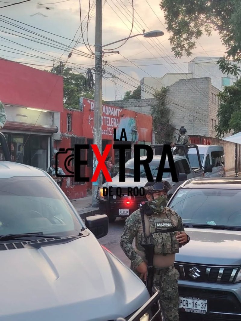 Fuerte operativo en la Avenida Tulum, Cancún