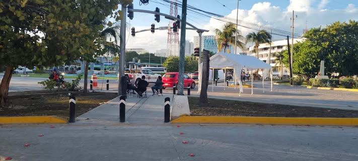 Madres bloquean avenida Cobá en protesta por liberación de Iván