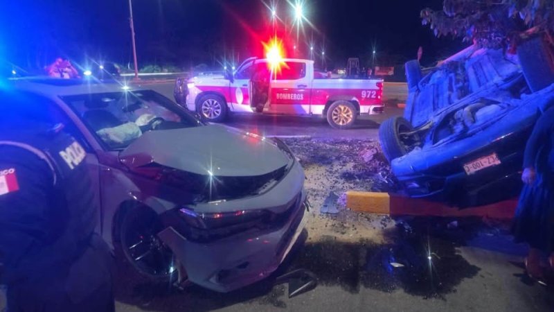 Mujer queda prensada tras accidente en Gran Santa Fe