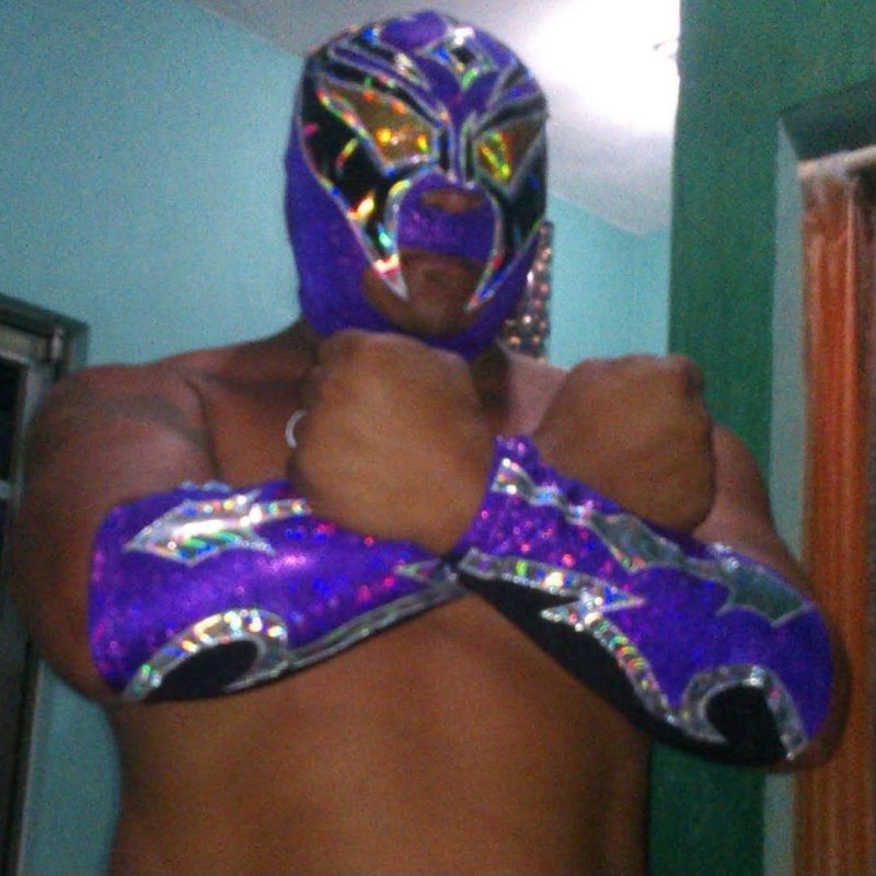 ¡CONMOCIÓN EN NACHICOCOM! ASESINAN A EX POLICÍA ESTATAL Y EX LUCHADOR CONOCIDO COMO “DARNESS” Un ataque armado terminó c...