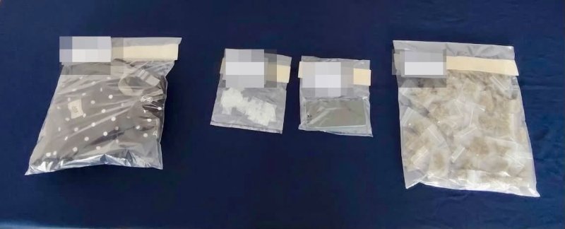 Detención en Cozumel por posesión de drogas y objetos ilícitos