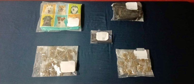 Detienen a dos hombres por posible tráfico de drogas en Quintana Roo
