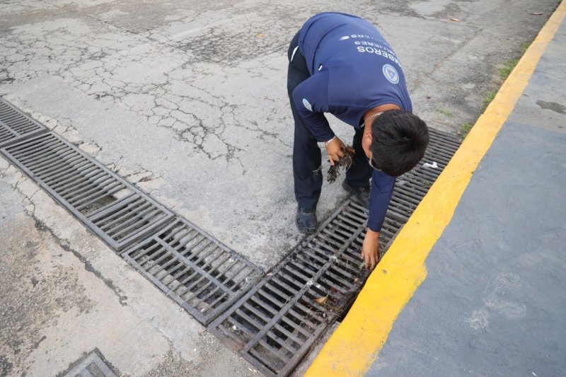 Gobierno de Isla Mujeres refuerza acciones preventivas ante la temporada de lluvias