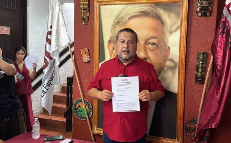 Jorge Sanén se registra para la coordinación de Morena en Cancún