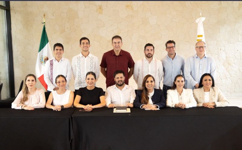 Mercado participa en reunión con Fonatur sobre el sargazo en QRoo