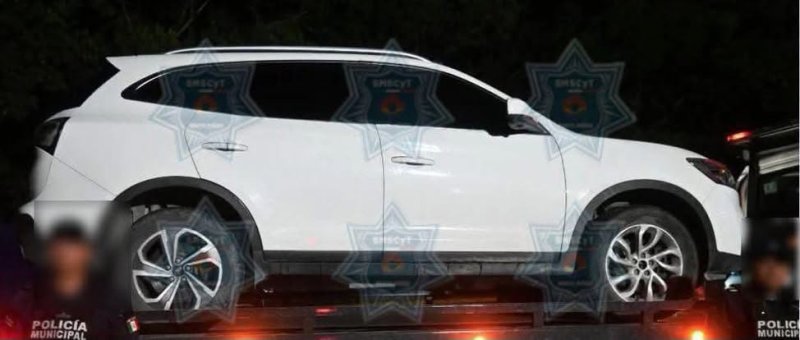 Policía recupera camioneta con reporte de robo en Boulevard Colosio