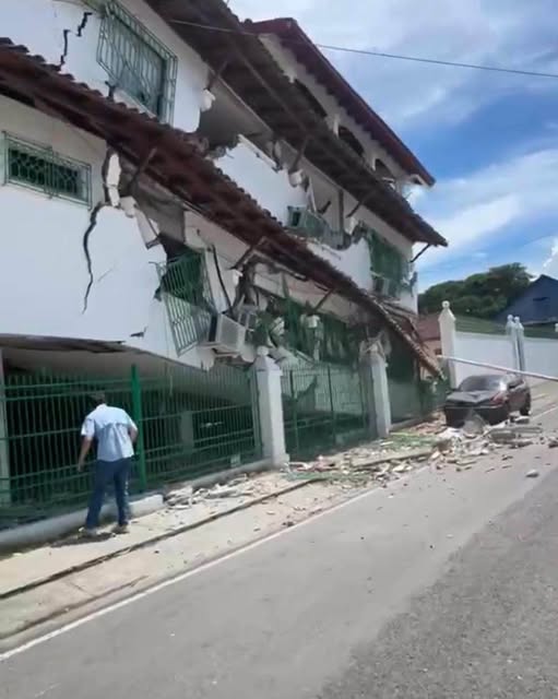 Terremoto de 7.7 sacude Panamá y provoca colapsos
